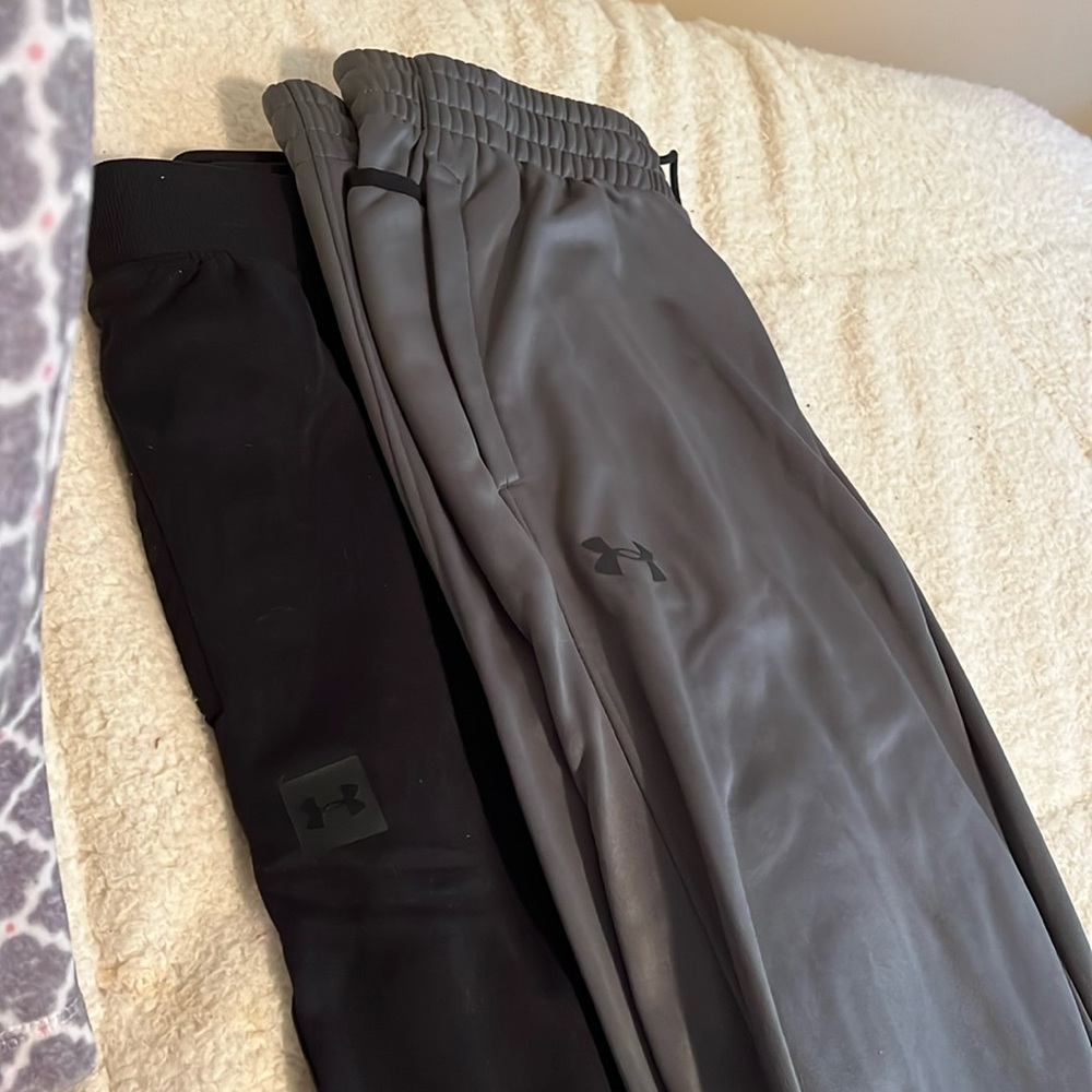 Under armor men’s sweatpants bundle black and  grey